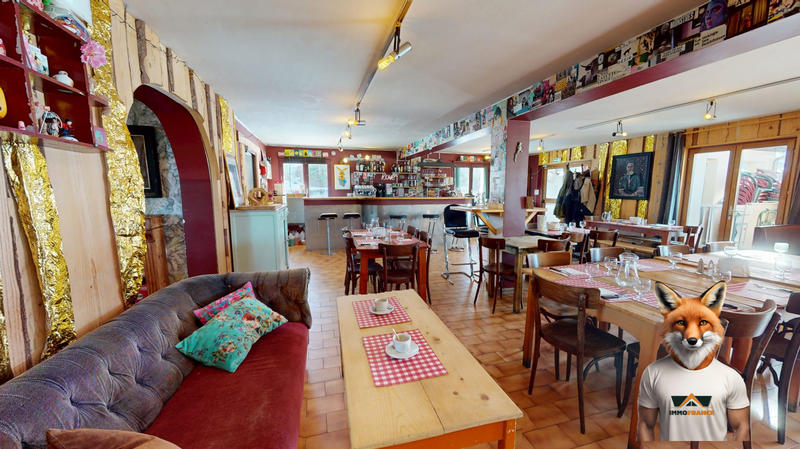 Local commercial - 1 017 m² - 28 pièces