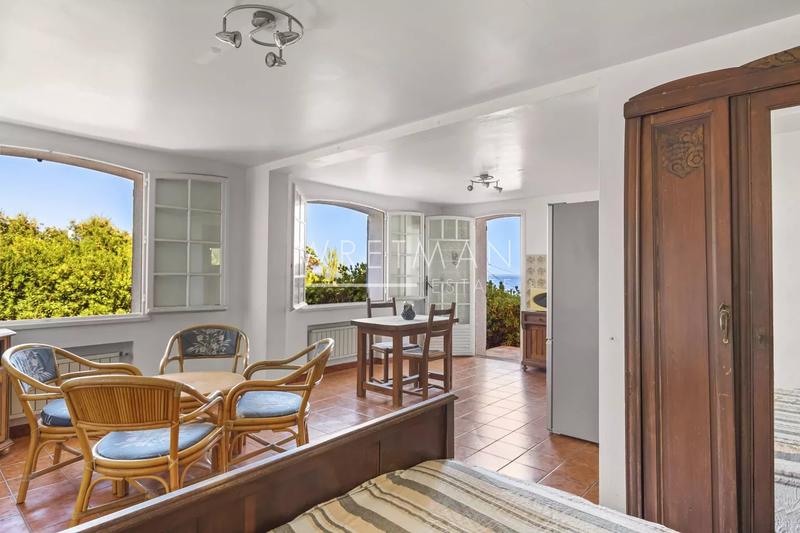 Villa - 212 m² - 6 pièces