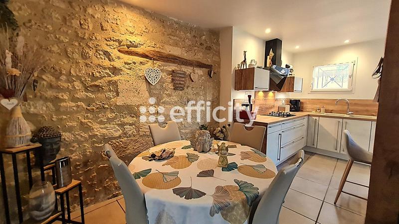 Maison - 96 m² - 3 pièces