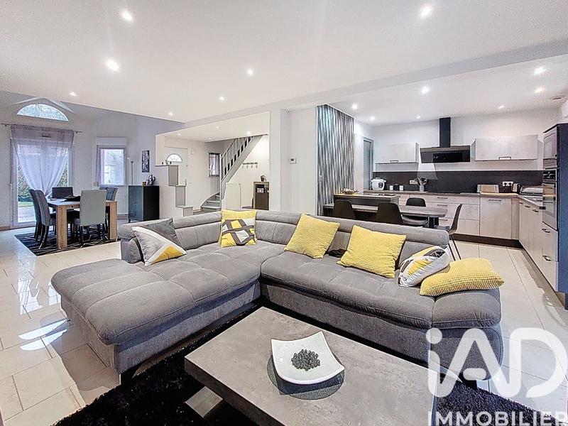 Maison - 160 m² - 7 pièces