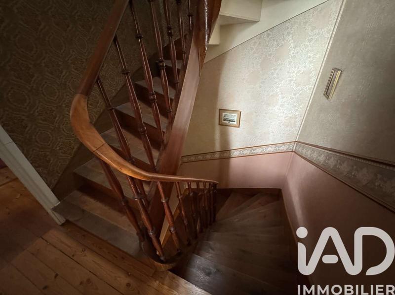 Maison - 196 m² - 10 pièces