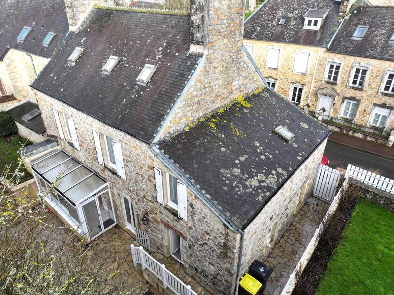 Maison - 159 m² - 8 pièces