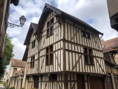 Appartement - 76 m² - 3 pièces