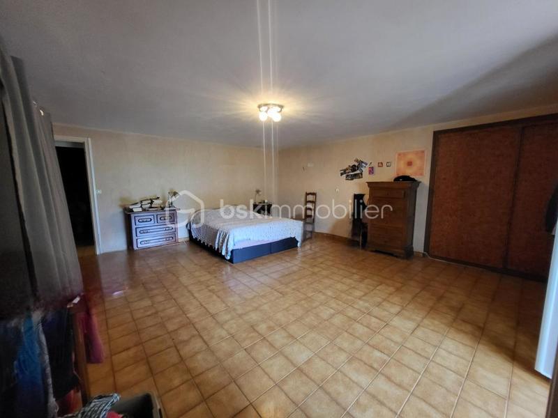 Corps de ferme - 269 m² - 11 pièces