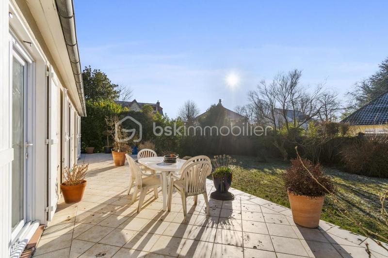 Maison - 189 m² - 8 pièces