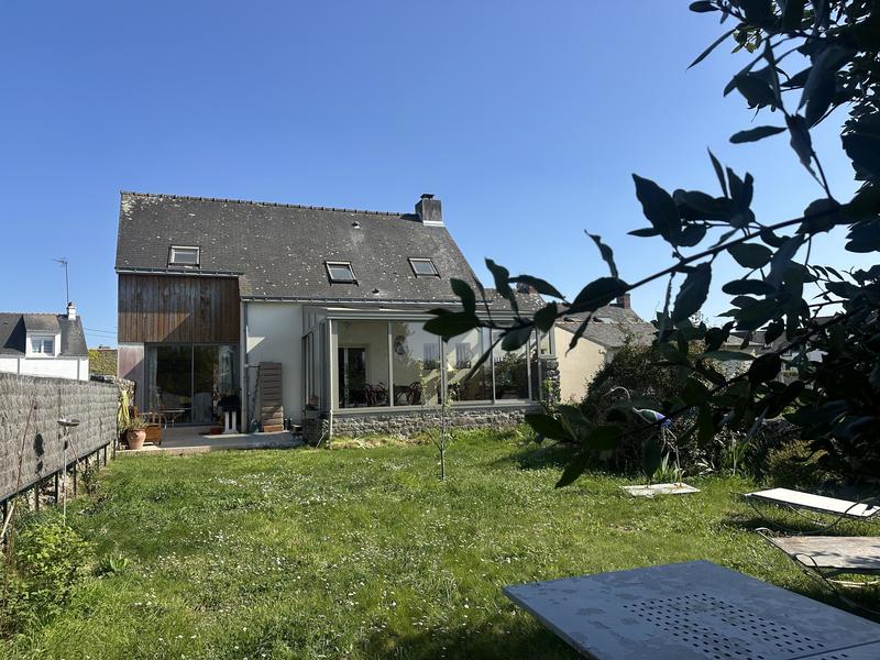 Maison - 136 m² - 6 pièces
