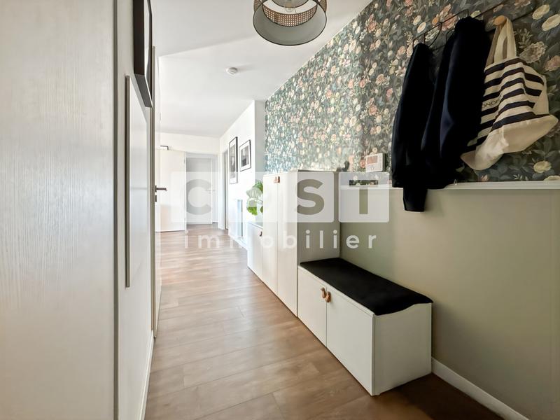 Appartement - 81 m² - 4 pièces