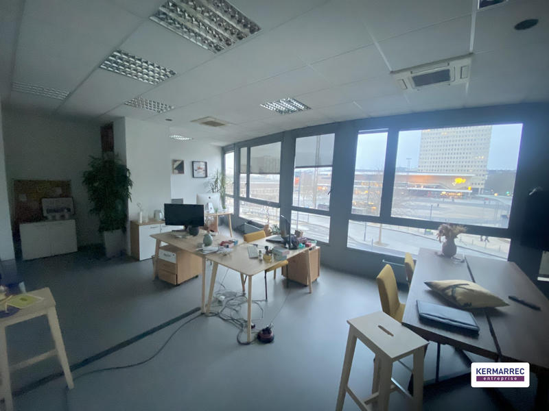 Bureau - 56 m²