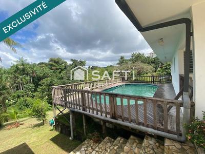 Maison - 211 m² - 9 pièces