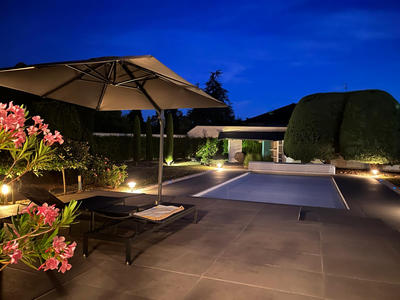 Propriété - 240 m² - 6 pièces