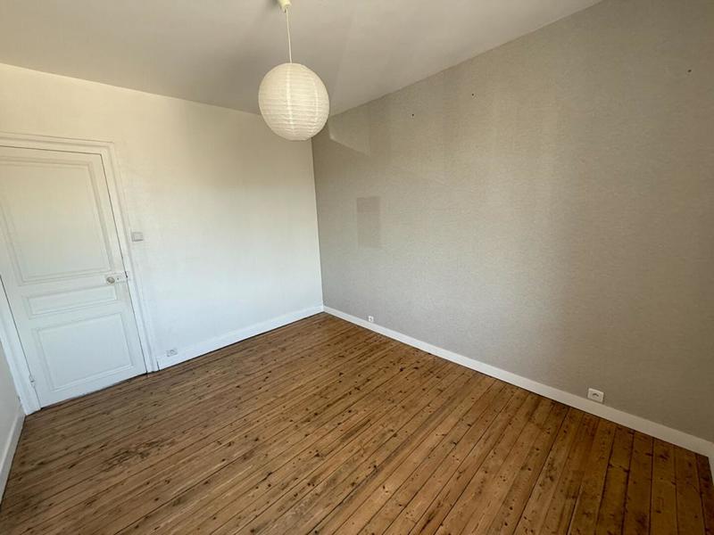 Maison - 173 m² - 9 pièces