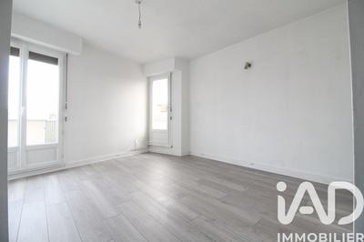 Appartement - 100 m² - 5 pièces