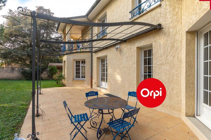 Maison - 163 m² - 5 pièces