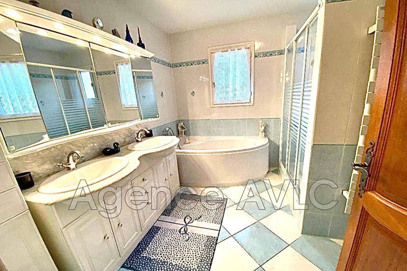 Villa - 130 m² - 4 pièces