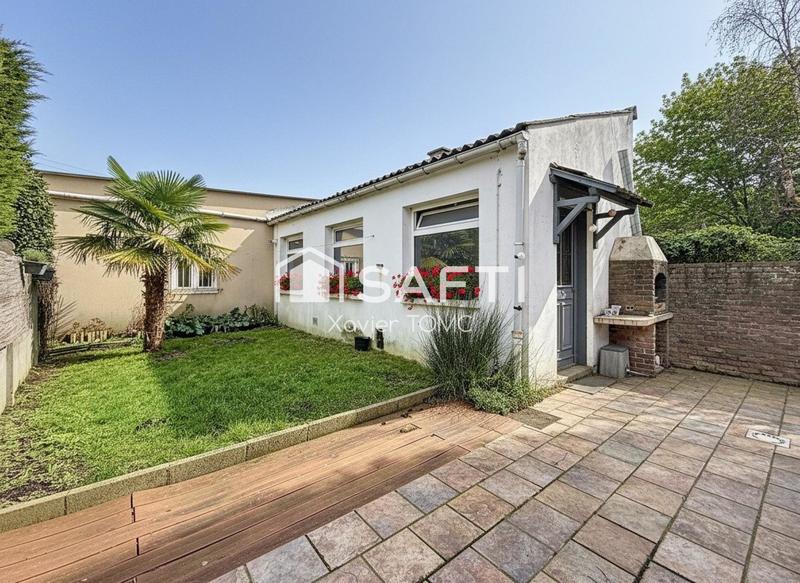 Maison - 217 m² - 8 pièces