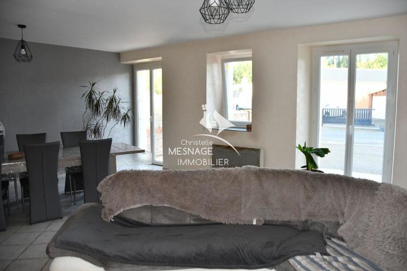 Maison en pierre - 187 m² - 6 pièces