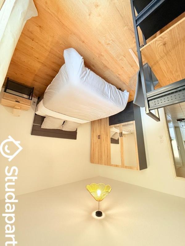 Chambre - 11 m² - 1 pièce