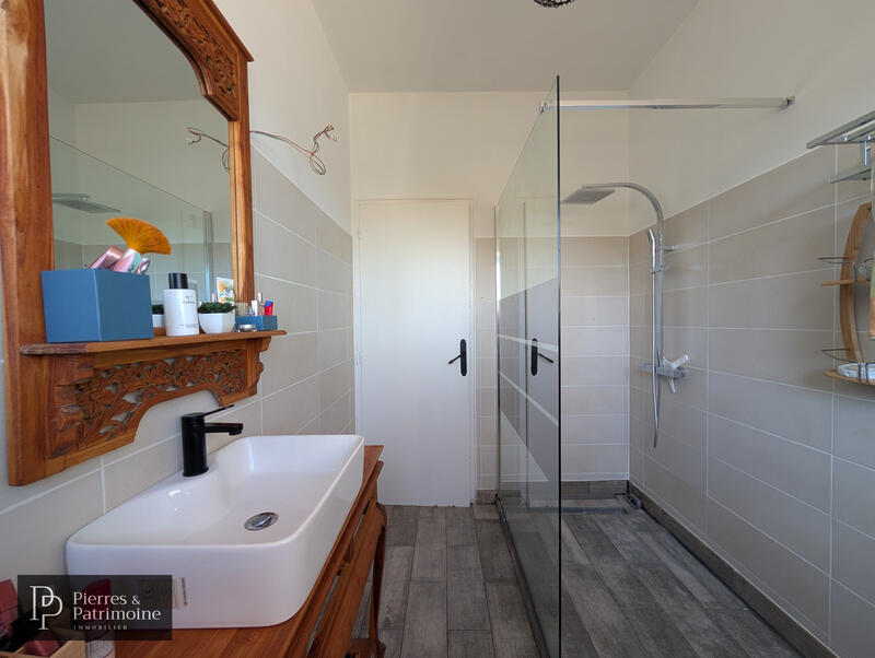 Maison de village - 270 m² - 8 pièces