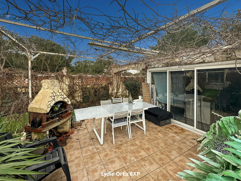 Villa - 200 m² - 12 pièces