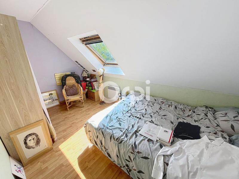 Maison - 241 m² - 7 pièces