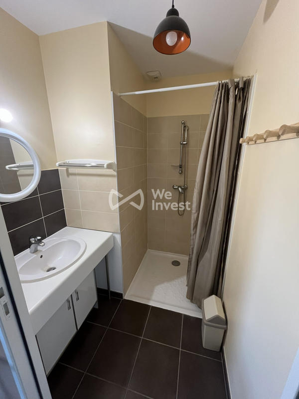 Maison - 254 m² - 12 pièces