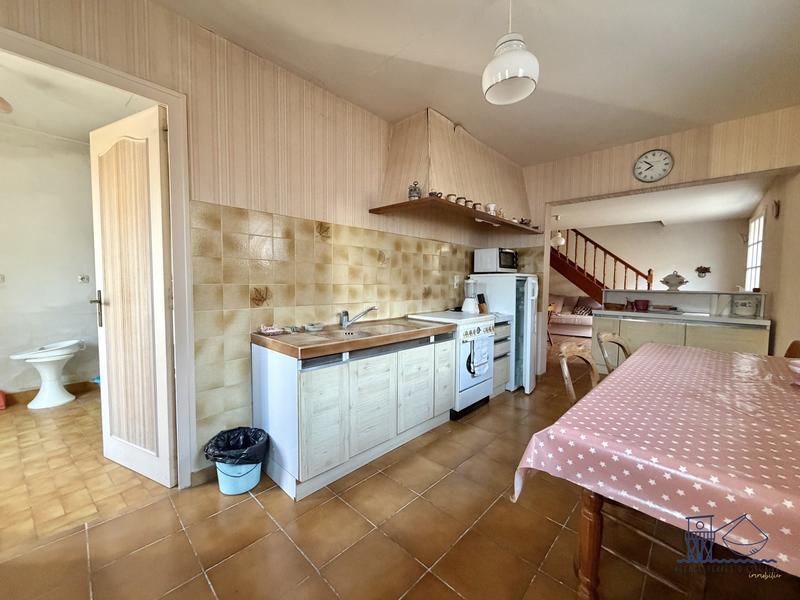 Maison ancienne - 107 m² - 8 pièces