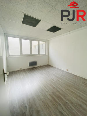 Bureau - 63 m²