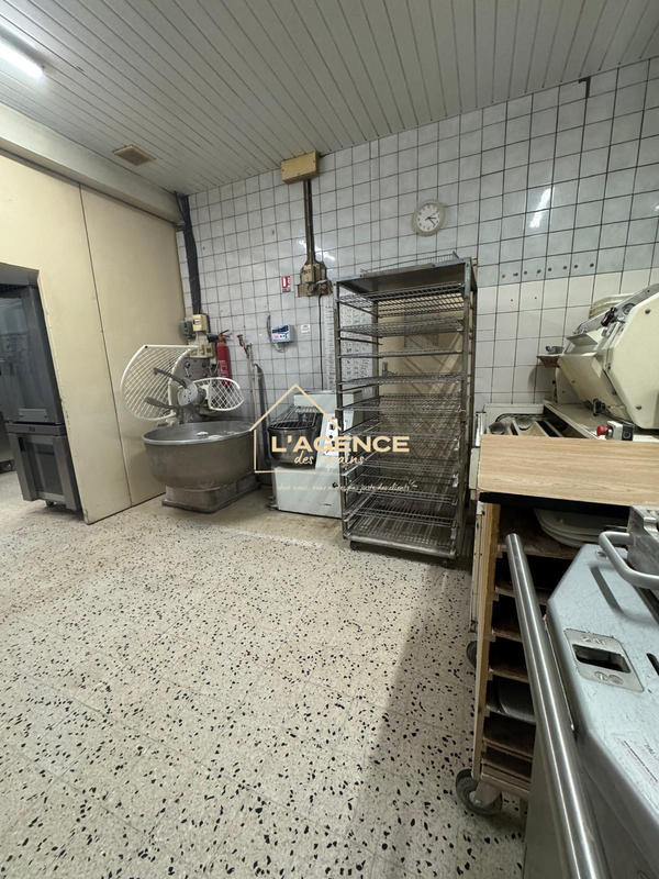 Fonds de commerce - 150 m²