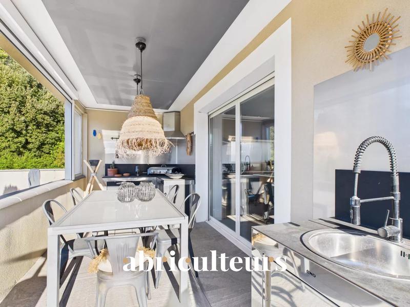 Maison - 139 m² - 5 pièces