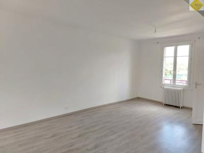 Maison - 102 m² - 3 pièces