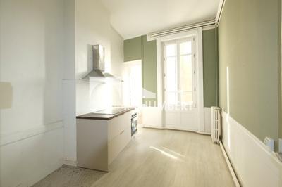 Appartement - 129 m² - 3 pièces