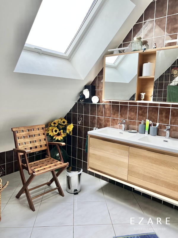 Maison - 142 m² - 5 pièces