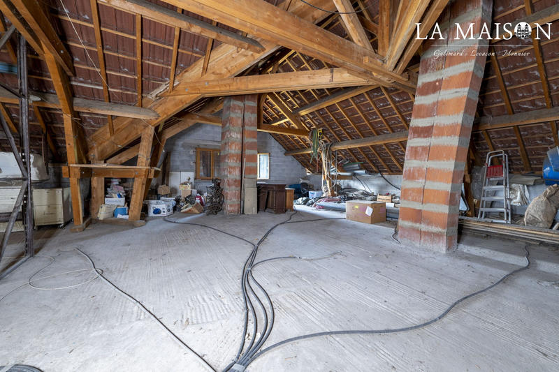 Maison - 170 m² - 7 pièces