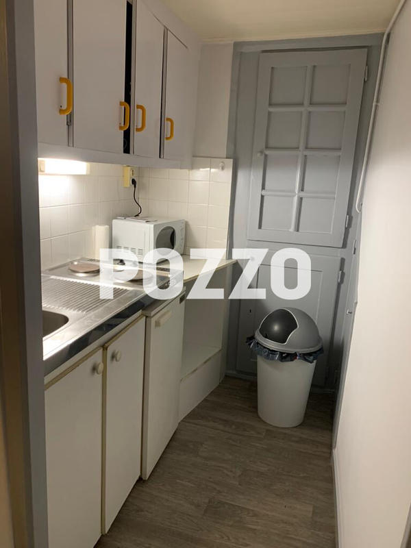 Immeuble - 150 m² - 8 pièces