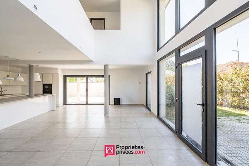 Maison - 190 m² - 7 pièces