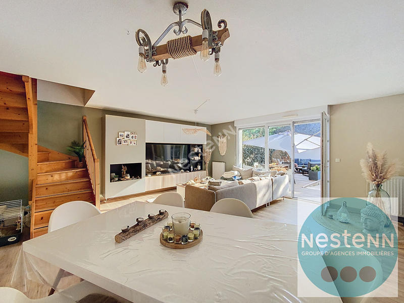 Maison - 93 m² - 4 pièces