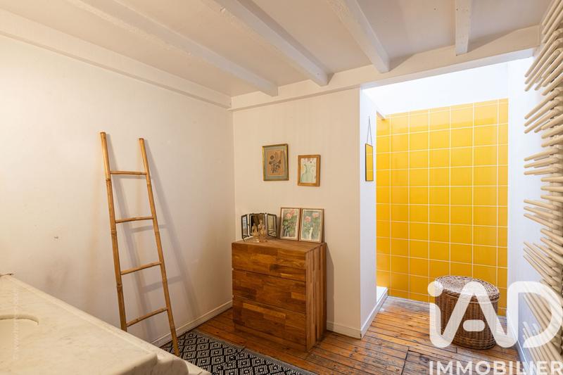 Maison - 310 m² - 8 pièces