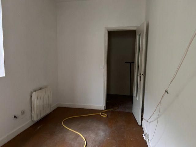 Local d'activité / Entrepôt - 43 m² - 3 pièces