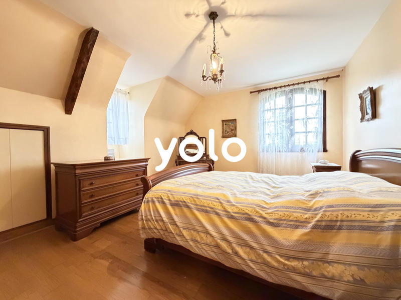 Maison traditionnelle - 144 m² - 6 pièces