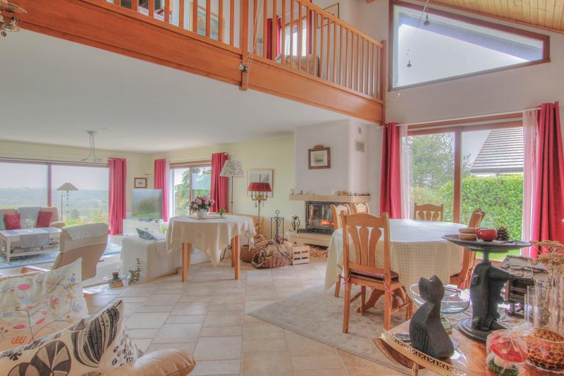 Villa - 200 m² - 6 pièces