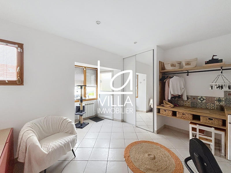 Maison traditionnelle - 117 m² - 6 pièces