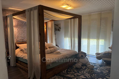 Villa - 200 m² - 4 pièces