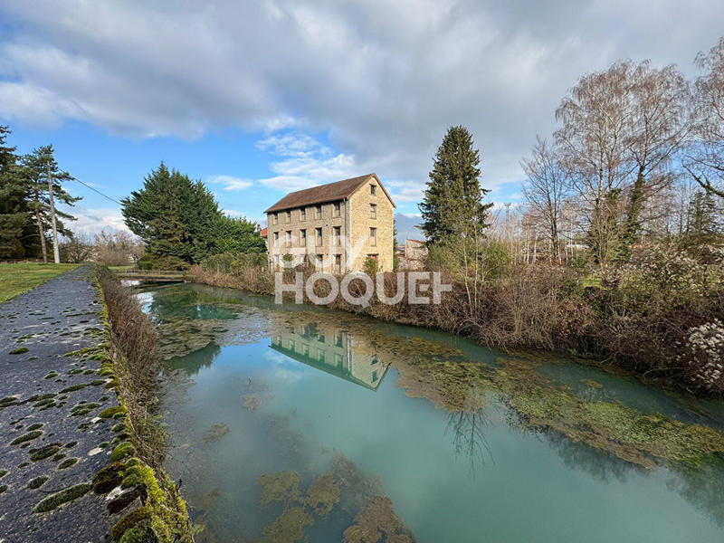 Maison - 256 m² - 6 pièces