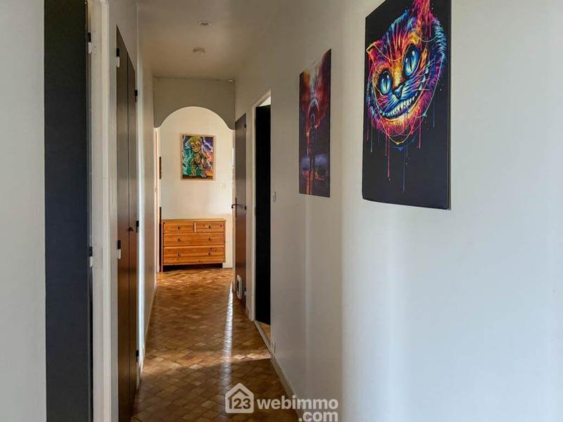 Maison - 94 m² - 5 pièces