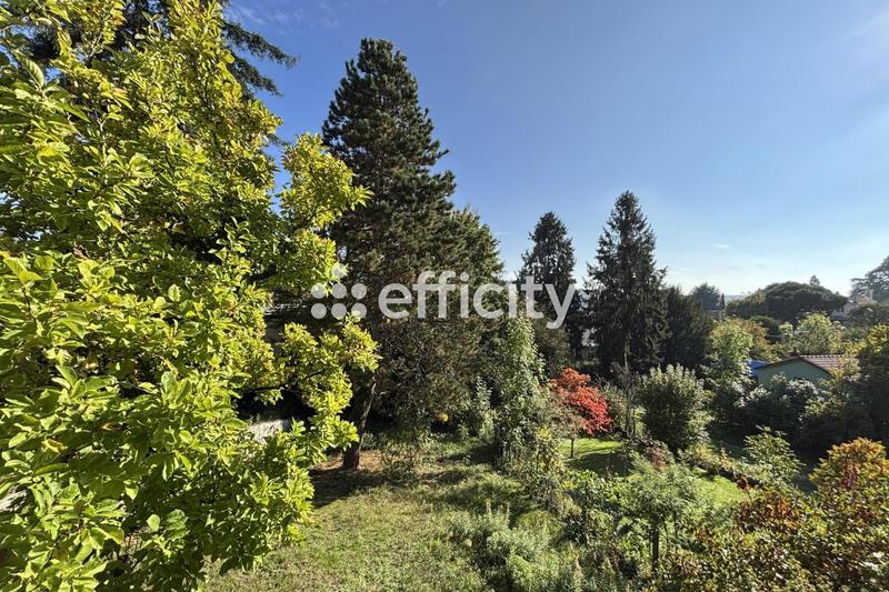 Maison - 115 m² - 6 pièces