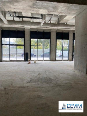 Local commercial - 94 m²