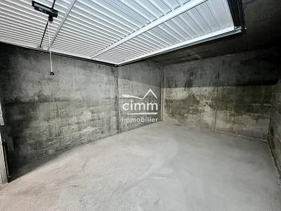 Parking / Garage - 16 m²