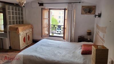 Maison - 200 m² - 7 pièces