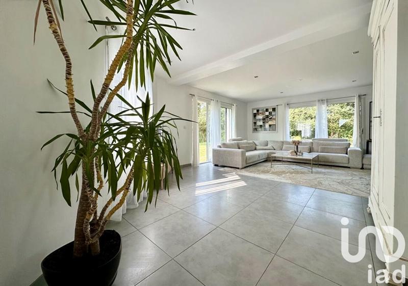 Maison - 169 m² - 6 pièces