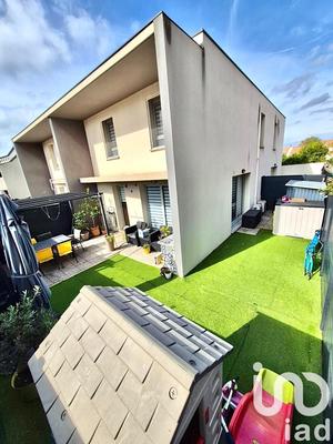 Maison - 67 m² - 3 pièces